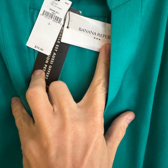 NWT-Banana Republic Teal Women's Blouse - Picture 3 of 5